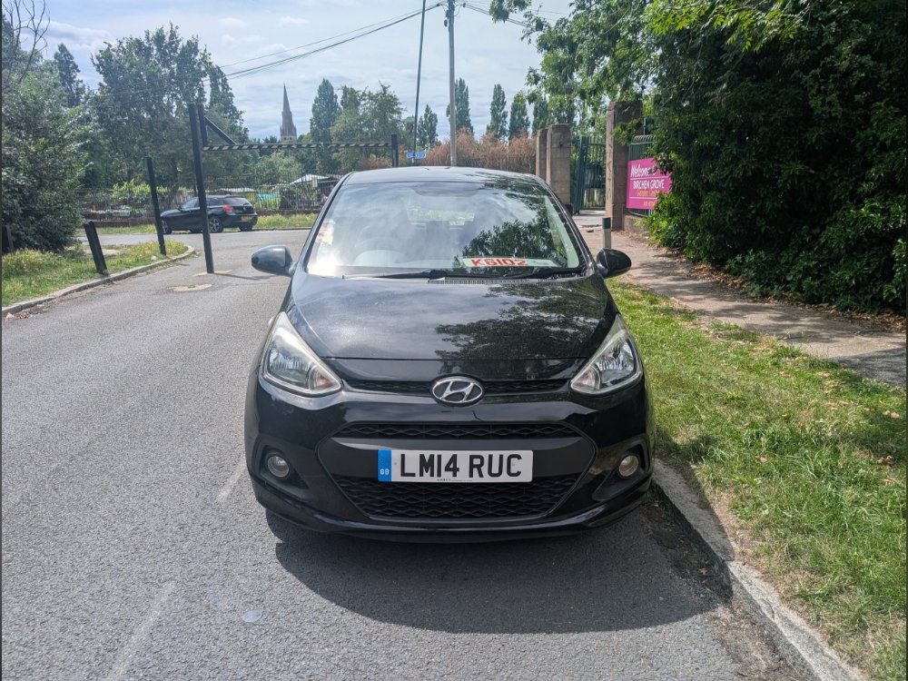 Black Hyundai i10 1.2 SE Hatchback 5dr Petrol Auto Euro 5 87 ps